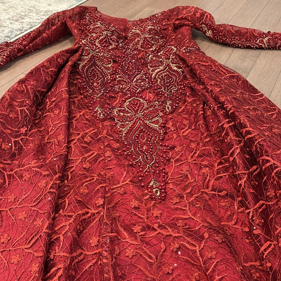 Evening dress modest - Picture 4 of 5